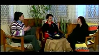 Late-Night Threesome With Turkish Girls And Kissing