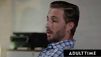 Inked Therapist'S Wild Encounter With Sex Addicts In Intense Rubbing And Eating Session